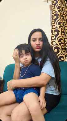 Mummy: “Tu bas aaram karna, baby main sambhal lungi.”
#MomLi