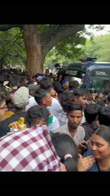 Catching epic scene from CJP protest DELHI, JANTAR MANTAR 00
