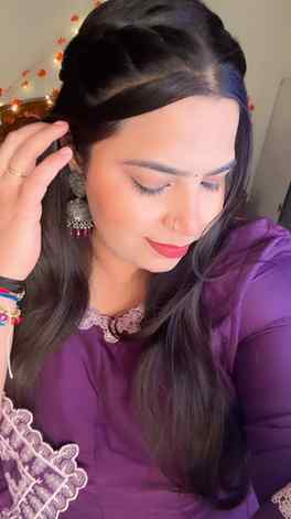 Kuch aankhein bas dekhi nahi, mehsoos ki jaati hain. ✨
#Sui