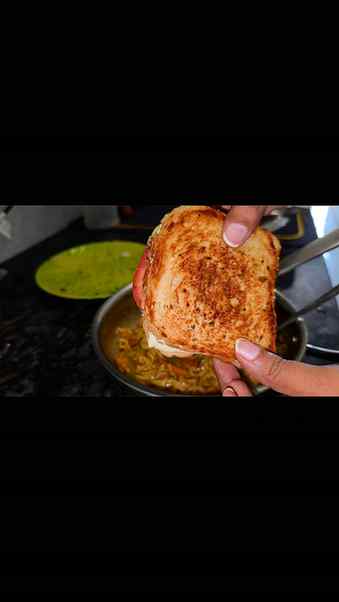 Vegetable Cheese Sandwich...🥪
Recipe is on youtube.
📍Chec