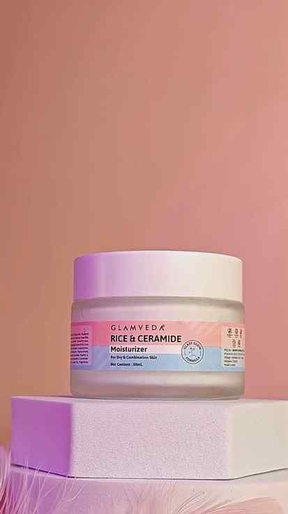 Finally found a moisturizer that does it all 💧✨
Hydration +