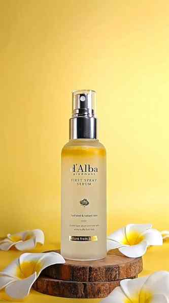 My skincare routine's favorite step💛
 Shop on Nykaa.🛒
.
.
