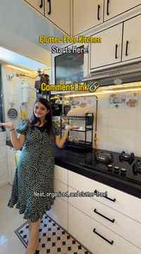 A clutter-free kitchen and neatly organized dishes… isn’t th