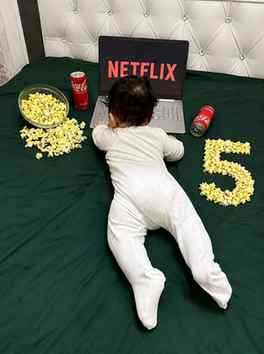 Netflix and chill>>>> 5 months already💕

#baby #cute #5mont