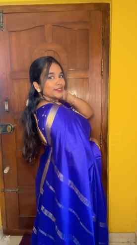 💙

Blue saree look, royal blue saree look, traditional Indi