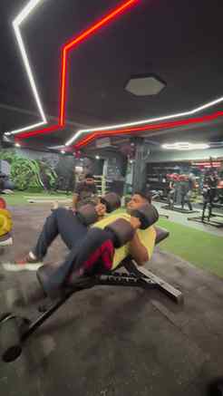 Tagde Hone Pe dhyaan do 💪🦍
#reels #reelsinstagram #gym #gy