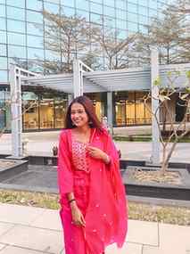 ‘Red hair bitch' in her Desi Girl moment>>> 🪷💌
📸~ @bbi_s