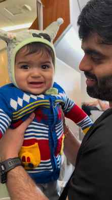 ✈️👶🏻 बाळासोबत फ्लाइटने प्रवास करताय? टेकऑफ आणि लँडिंगच्या 