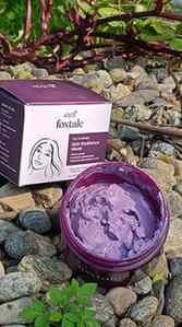A quiet little skincare moment with nature 🌿💜
I picked up