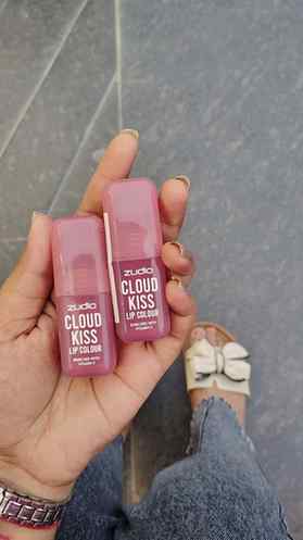 Zudio cloud kiss lipstick 💄
@myzudio @myzudiobeauty
Shad