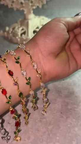 Beautiful tulip braclets at just ₹249 🦢🌷
Click on the link
