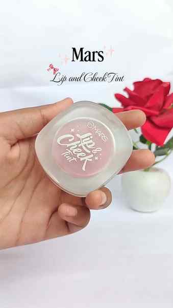 Mars lip and cheek tint ! ✨
Perfect for daily wear! 
@reache