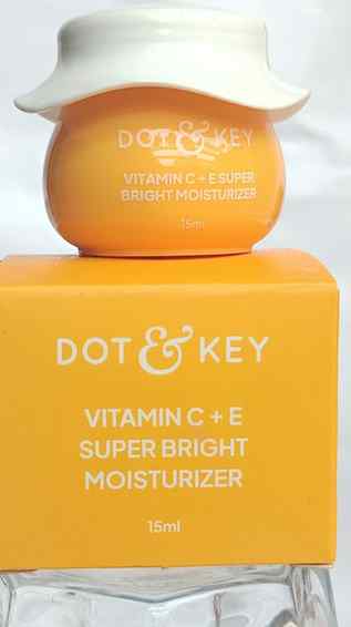 @dotandkey.skincare Vitamin C + E bright moisturizer perfect