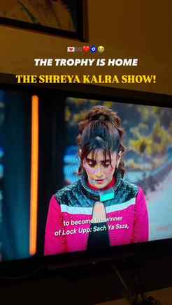 Anyways, it's THE SHREYA KALRA SHOW!💅🏻
.
Credit ~ @prachi.