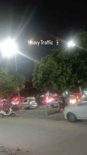 Heavy traffic power house to dabri road 🤷🏻♀️🙆🏻♀️