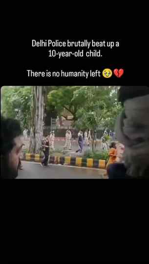 Very disturbing video From jantar mantar 🤐
#delhi #jantarm