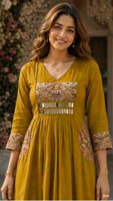 Berrylicious Chanderi Kurta Plazo Set
Complete three piece