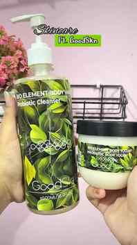 My shower routine has been feeling so much better lately. ✨�