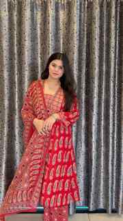 Comment “LINK” for Anarkali kurti set ✨
Shop Now: @amazondot