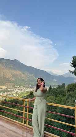 ✨💚
#fyp #kullu #mountains🗻 #viewfromthetop #nature