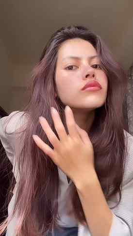 The face is serious, the mood isn’t. xD✨