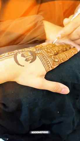 Amazing heena by @art.by.ariba25 
@royalhenna.mehandi770 
.
