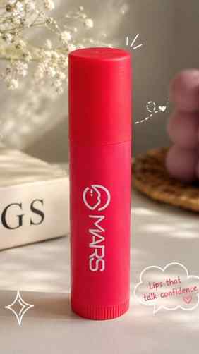 Dry lips? Not anymore! 💋✨
This lip balm keeps my lips soft,