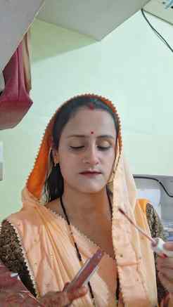 Tum kitna makeup lgati ho...@meenu_jasmeriya 
#viral #trendi