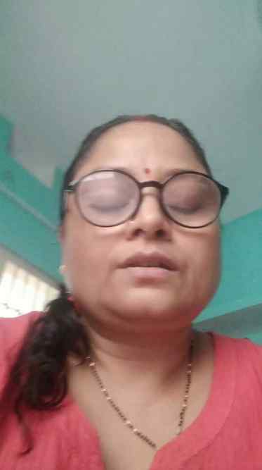 Hello guys mene es reel saree ka link dala hai aplog use de