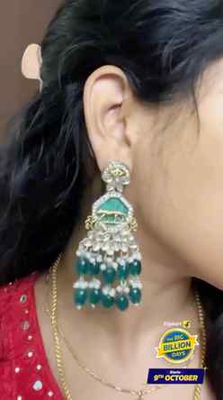 Festive looks, beautiful details and all the Diwali vibes! �
