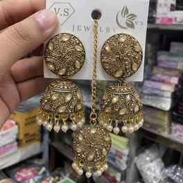 Beautiful Designer Kundan Jhumka Earrings with Pearl Drops β¨
