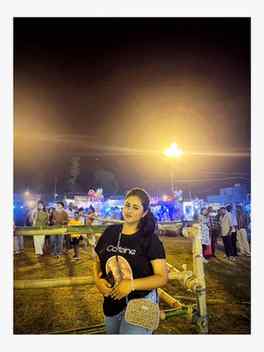 It was Shashthi...🧿🖤✨
.
.
#durgapujo #pandelhopping #night