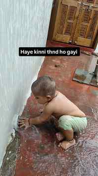 Haye kinni thnd ho gayi #rainyday #cutebaby #newborn #parent