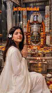 Comment "Mahakal" and get the prompt in your DM ❤️
First yo