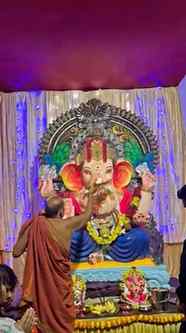 Vakratunda Maha-Kaaya, Koti-Soorya Sama Prabha. Nirvighnam K