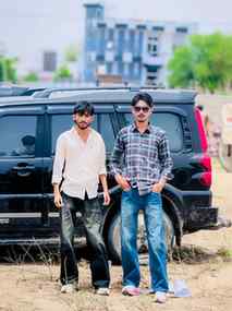 Hum waqt ke saath shauk badalte hain,
Dost nahi...⚜️💯
#Scor