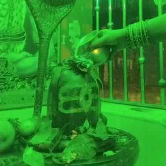 Tere liye mandir jauuu....