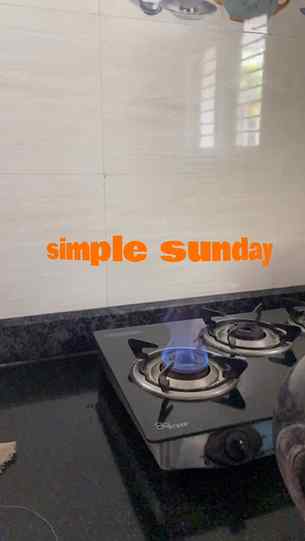 simple sunday 🌸#sundaymood # simpleday#viralreeĺs#sundaybre