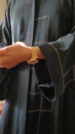 A timeless detail that completes the look. ⌚✨
Minimal. Elega