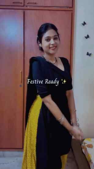 Festive glam without the constant touch-ups! 💄✨ @lotus_herb