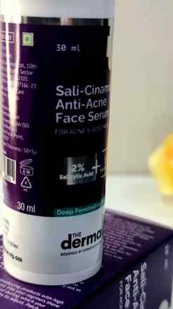 Sali cinamide serum from @thedermacoindia 

Follow @my_quote
