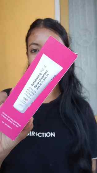 Exfoliating + cleansing in one step ✨🫧
My go-to for a fresh