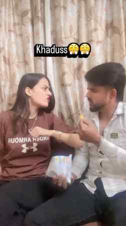 Ek Ek krke Khana😂  #grow #viralsong #shorts #loughing #funn