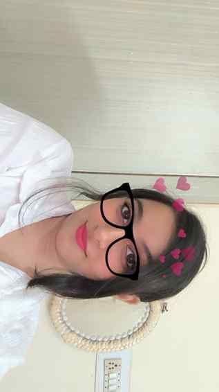 Makeup products starting at just rs9
Follow and comment link