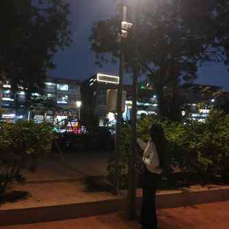 Lost in the city lights 🫶🏻✨
.
.
.
#ahmedabad #vastrapurlak
