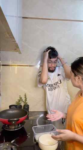 He cooks so well …. In my dream only 🥲 #husbandandwife #fun