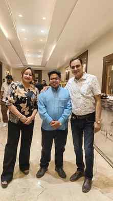 Met Singer Akhilesh Tiwari and Navneet kaur at Ultra Tech kn