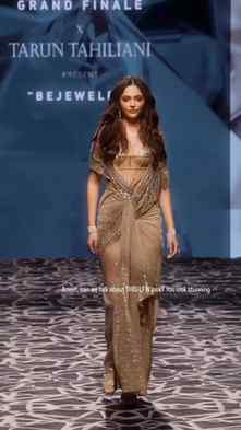 Aneet Padda @aneetpadda_ you look stunning in @taruntahili