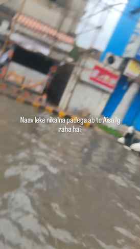 Tip tip barsa pani #instagram #monsoon #ride #rider #explore