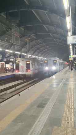 Delhi Metro mein aapka swagat hai 🚇
.
.
.
.
#DelhiMetro #De